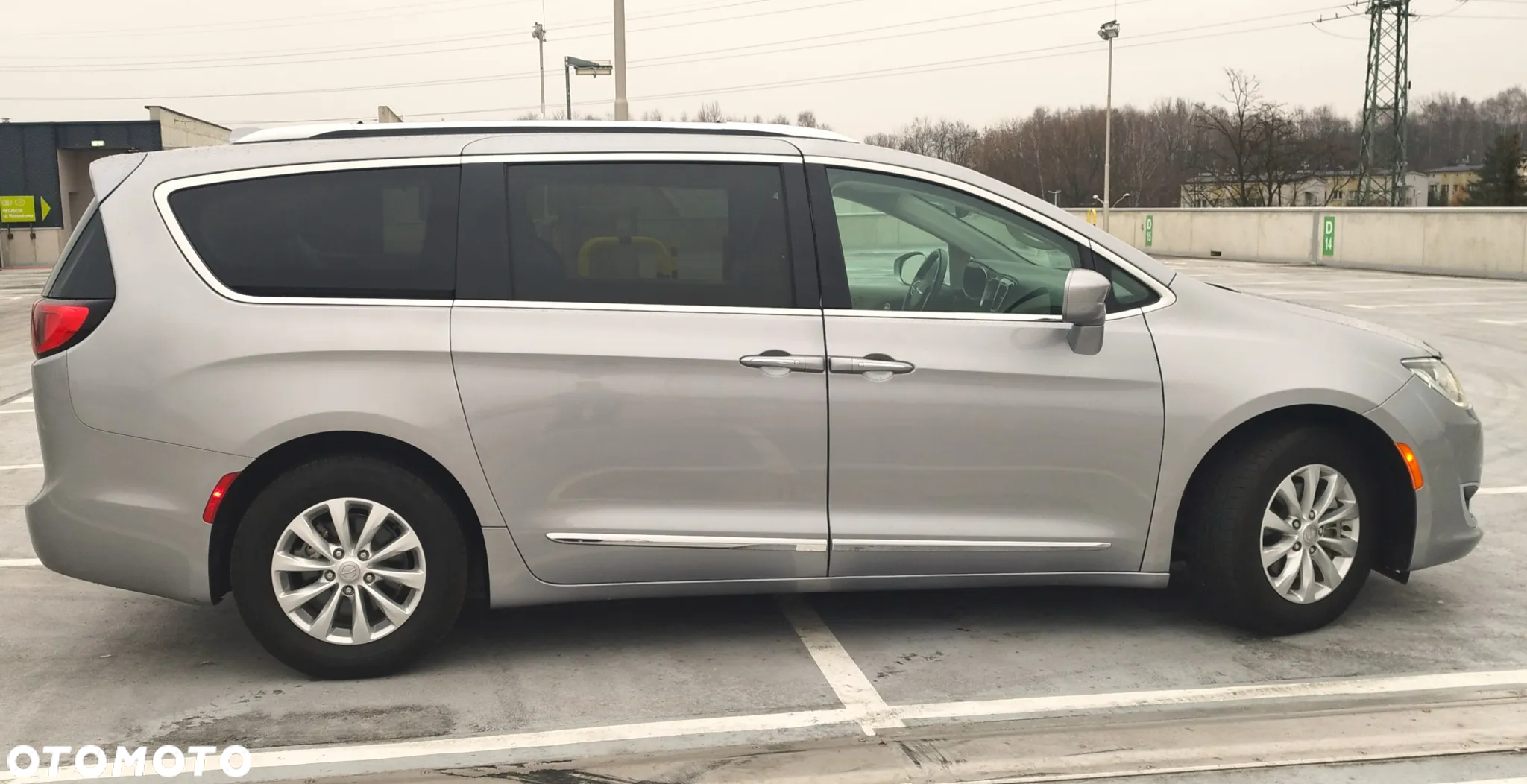 Chrysler Pacifica - 6
