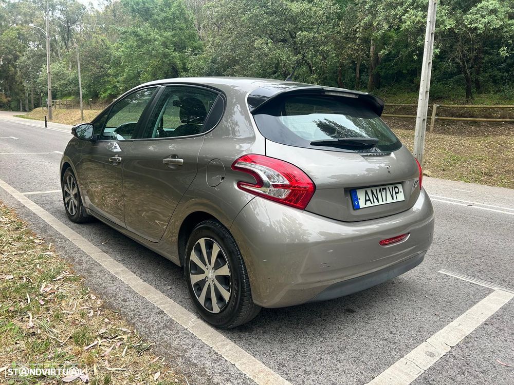 Peugeot 208 e-HDi 68 EGS5 Stop&Start Active - 22