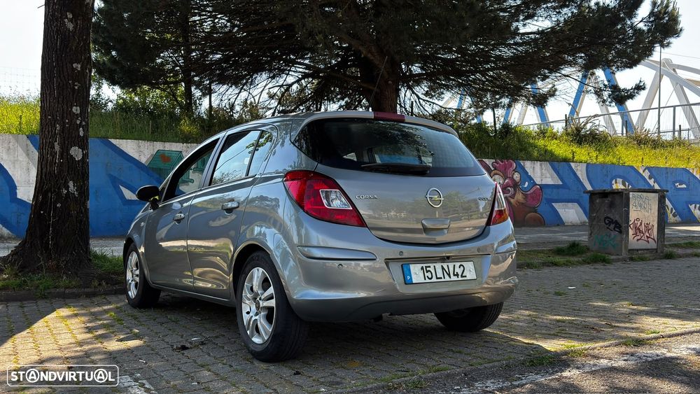 Opel Corsa 1.3 CDTI Enjoy EcoFLEX - 2