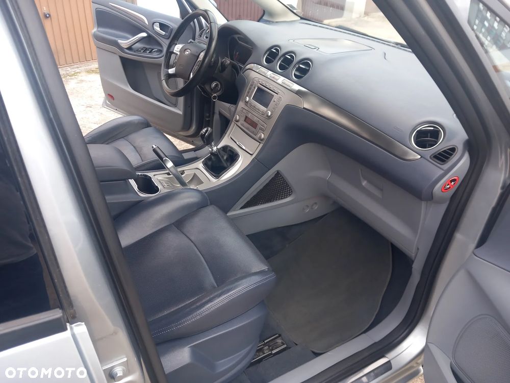 Ford S-Max 2.2 TDCi DPF Titanium - 28