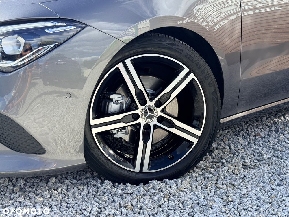 Mercedes-Benz CLA 200 7G-DCT Edition Progressive Line - 5