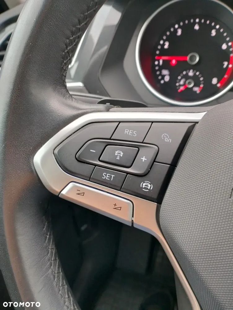Volkswagen Tiguan 2.0 TSI 4Mot Life DSG - 8