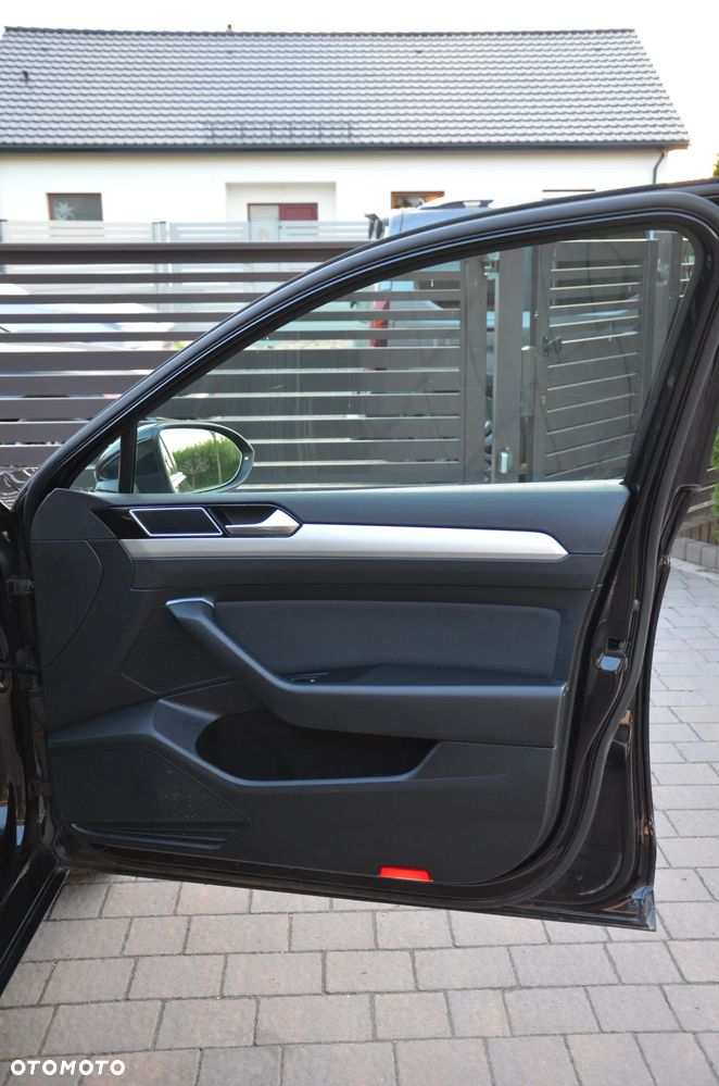 Volkswagen Passat 2.0 TDI (BlueMotion Technology) Comfortline - 20