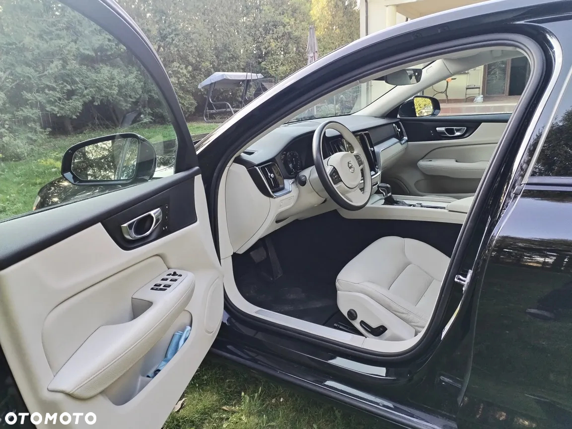 Volvo S60 T6 AWD Momentum Pro - 10