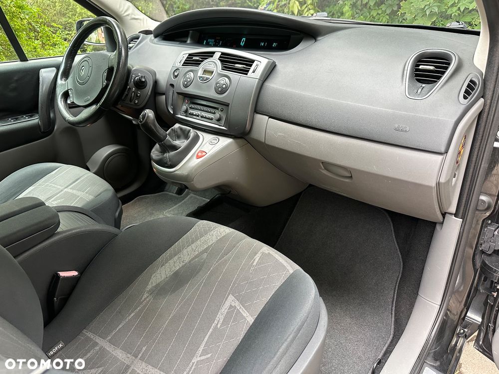 Renault Scenic 1.6 16V Authentique - 9