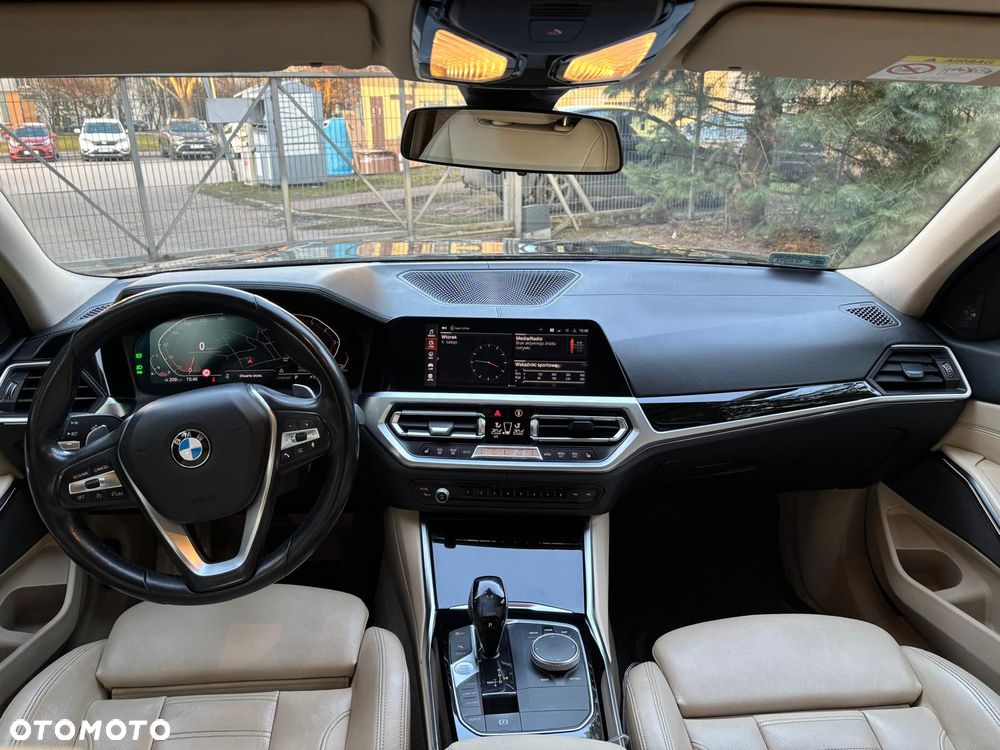 BMW Seria 3 330i - 6