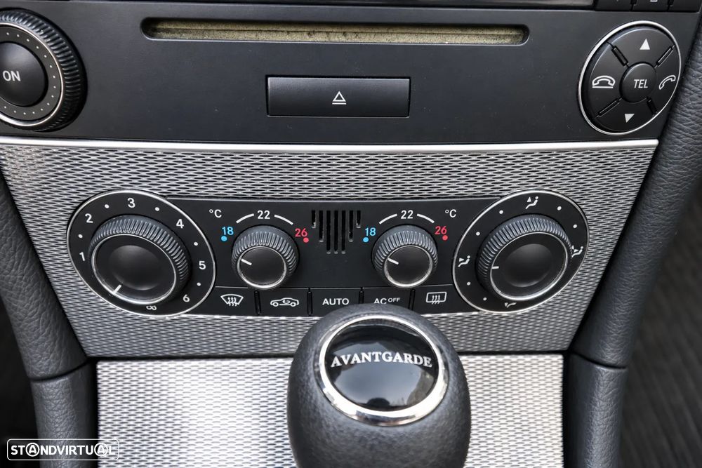 Mercedes-Benz CLK 200 Kompressor Cabrio Avantgarde Aut. - 24