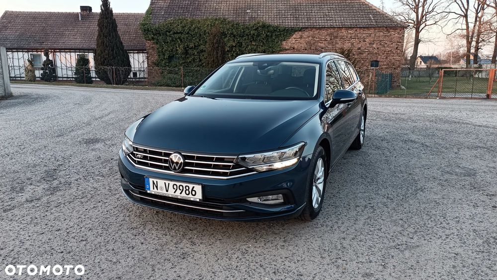 Volkswagen Passat Variant 2.0 TDI SCR DSG Business - 1