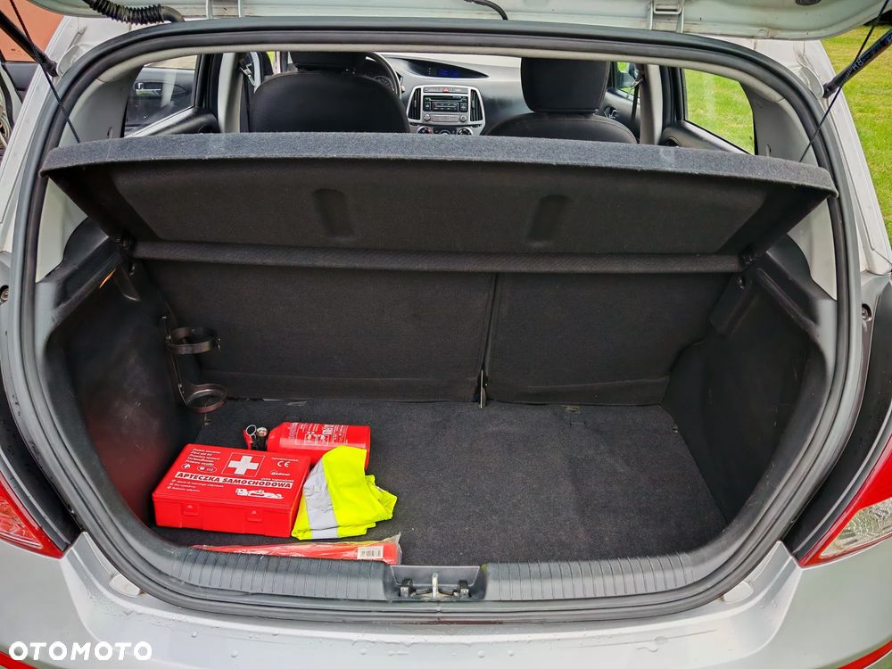 Hyundai i20 1.1 CRDi Comfort - 9