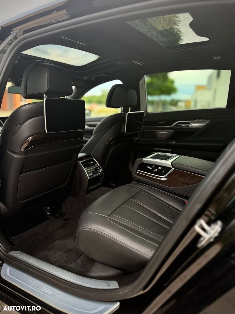 BMW Seria 7 - 18