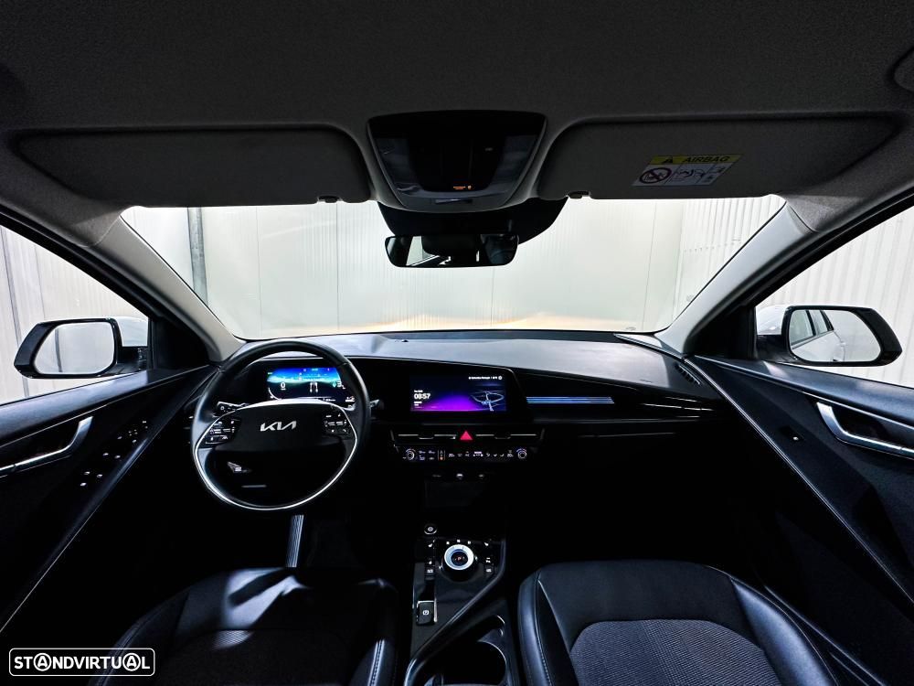 Kia Niro EV 64kWh Drive - 11