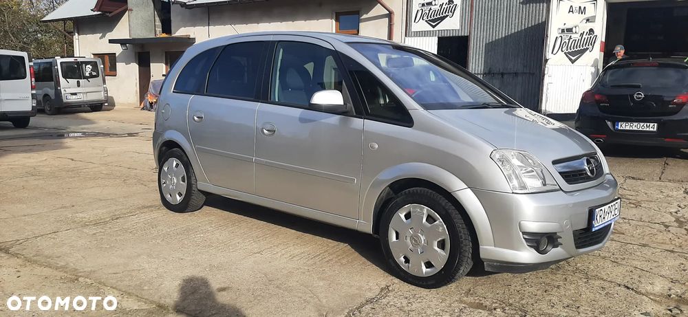 Opel Meriva - 8