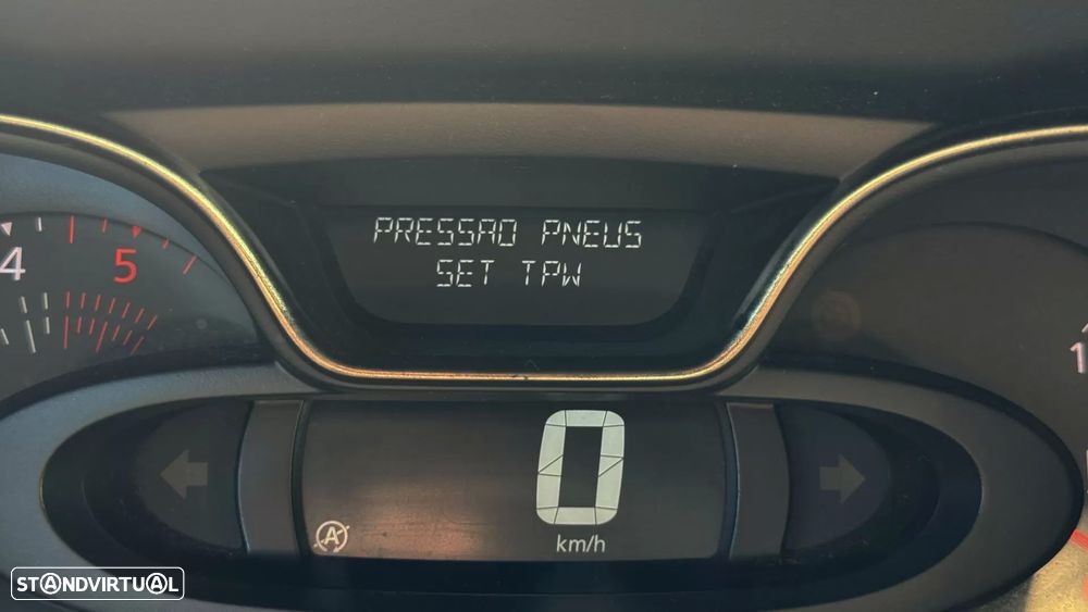 Renault Captur 1.5 dCi Exclusive - 28