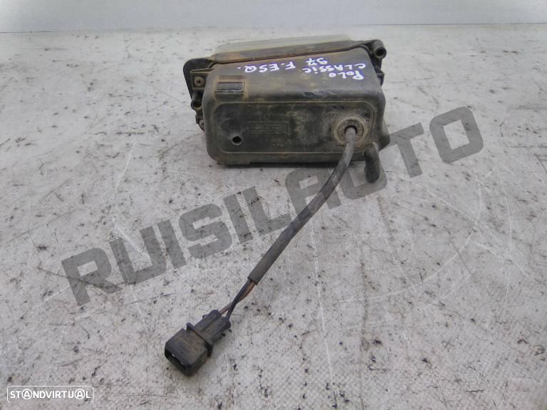 Ótica / Farol Nevoeiro Frente Esquerdo  Vw Polo Iii Classic (6v - 2