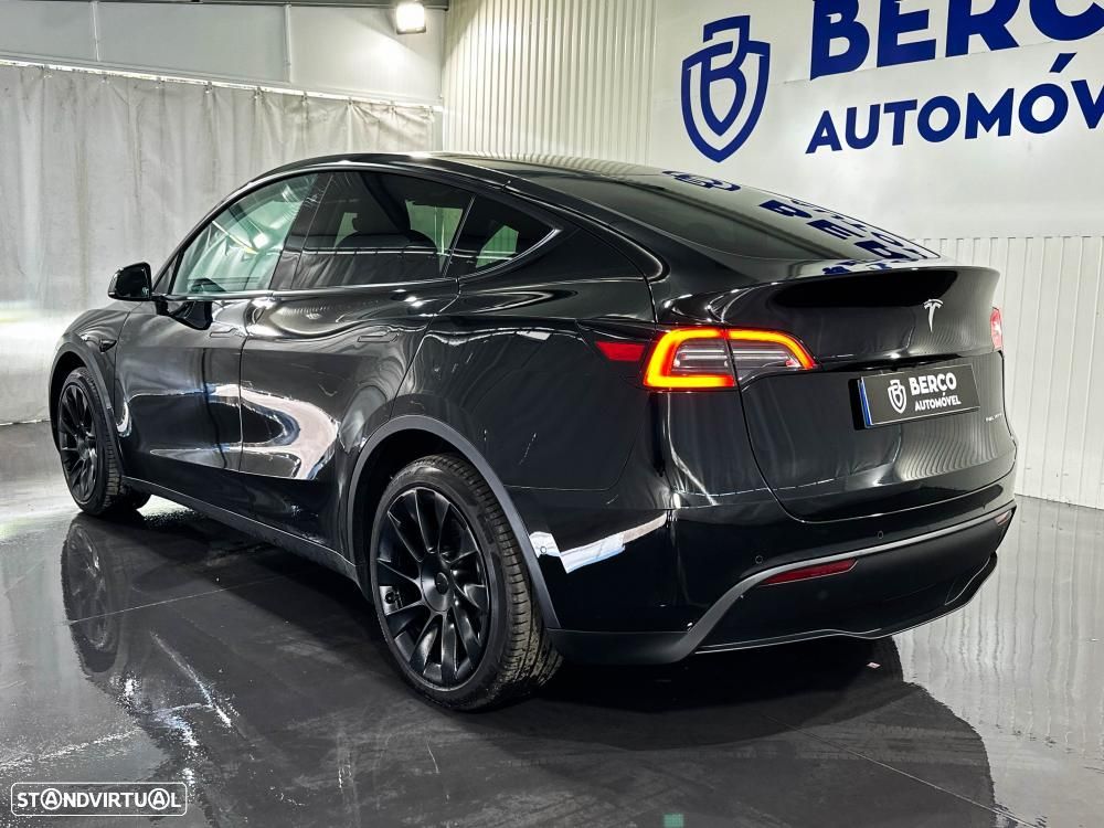 Tesla Model Y Long Range Dual Motor AWD - 7