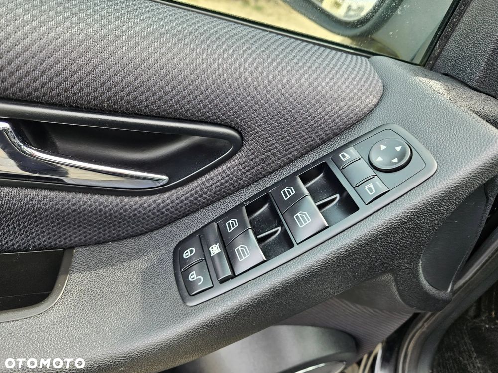 Mercedes-Benz Klasa B 170 Special Edition - 16