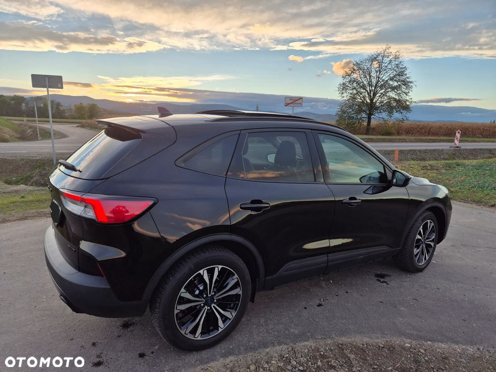 Ford Kuga - 3