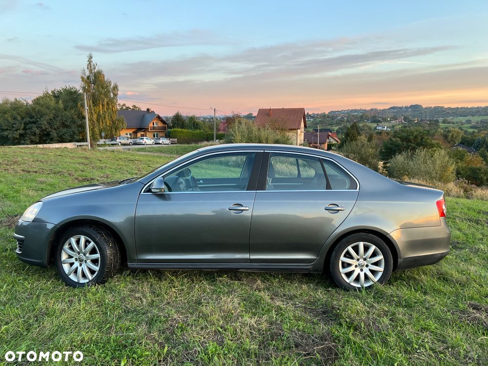 Volkswagen Jetta 1.4 TSI DSG Comfortline - 3