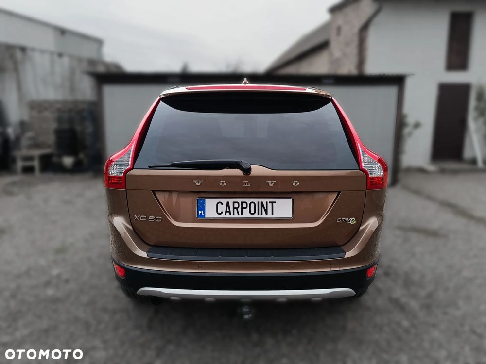 Volvo XC 60 DRIVe R Design - 8