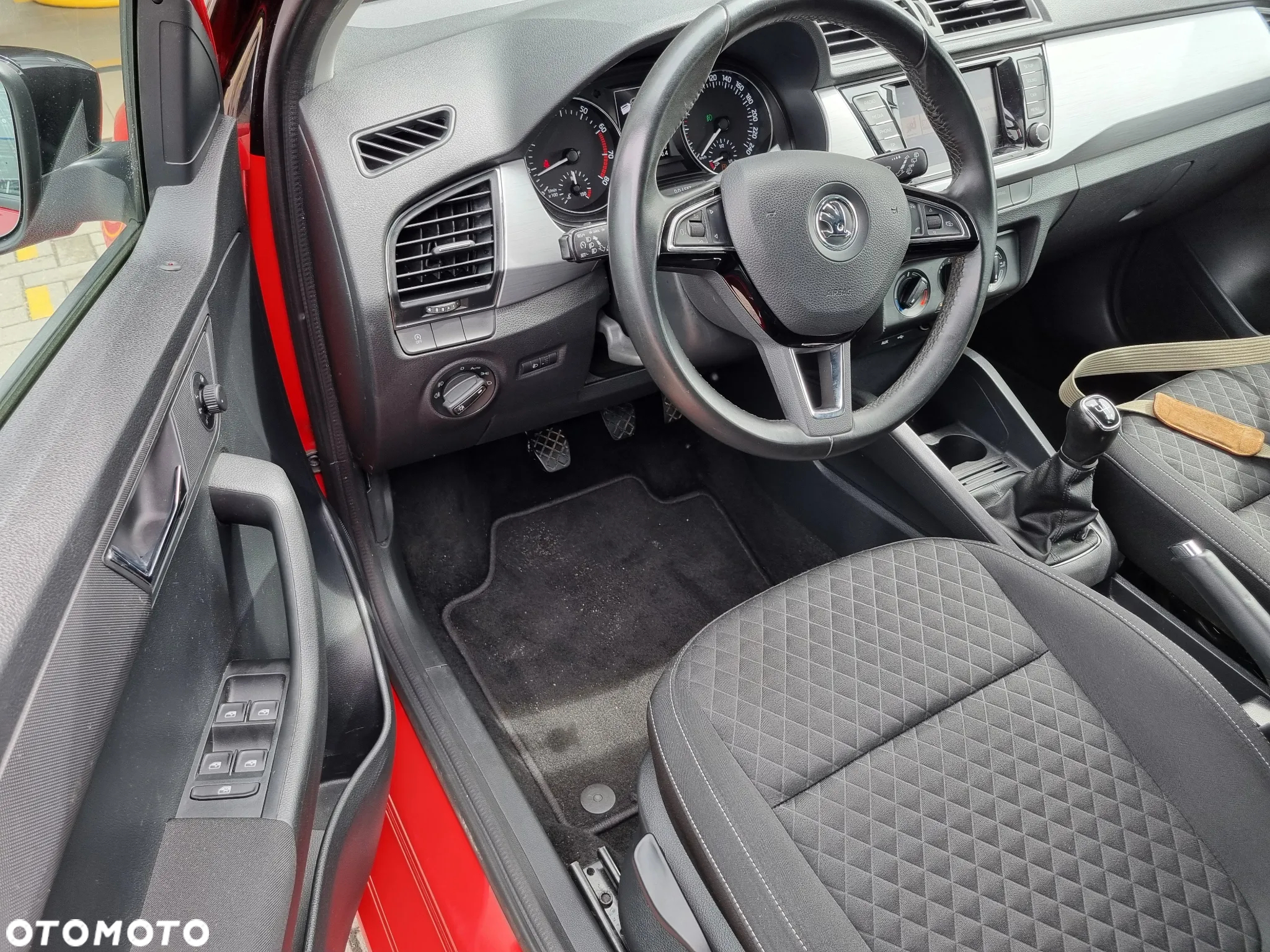 Skoda Fabia 1.2 TSI Monte Carlo - 24