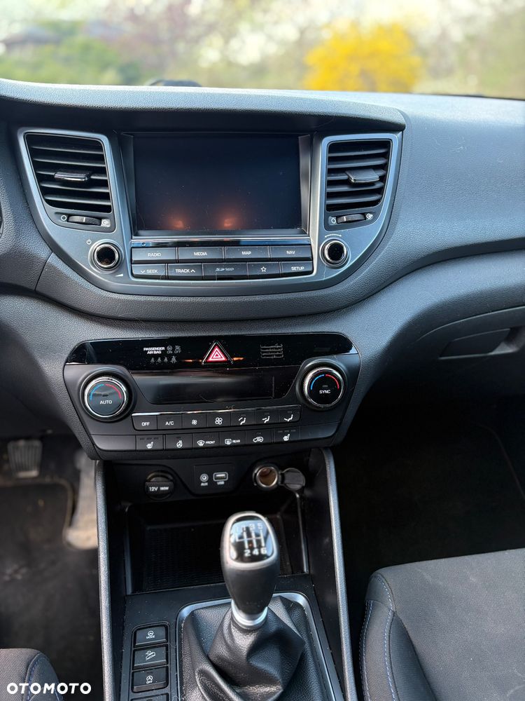Hyundai Tucson 1.6 GDI BlueDrive GO 2WD - 10