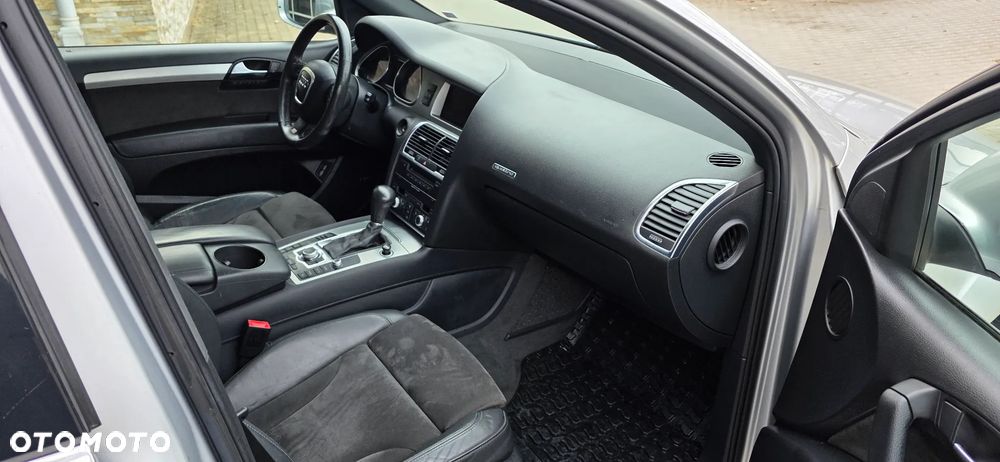 Audi Q7 - 10