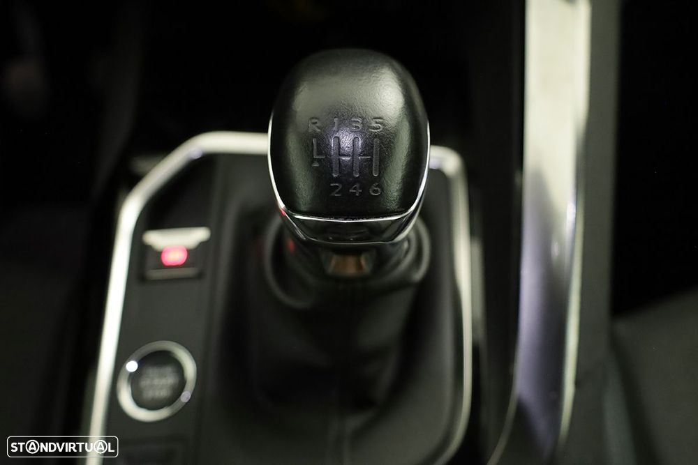 Peugeot 3008 1.2 PureTech Allure Pack - 14