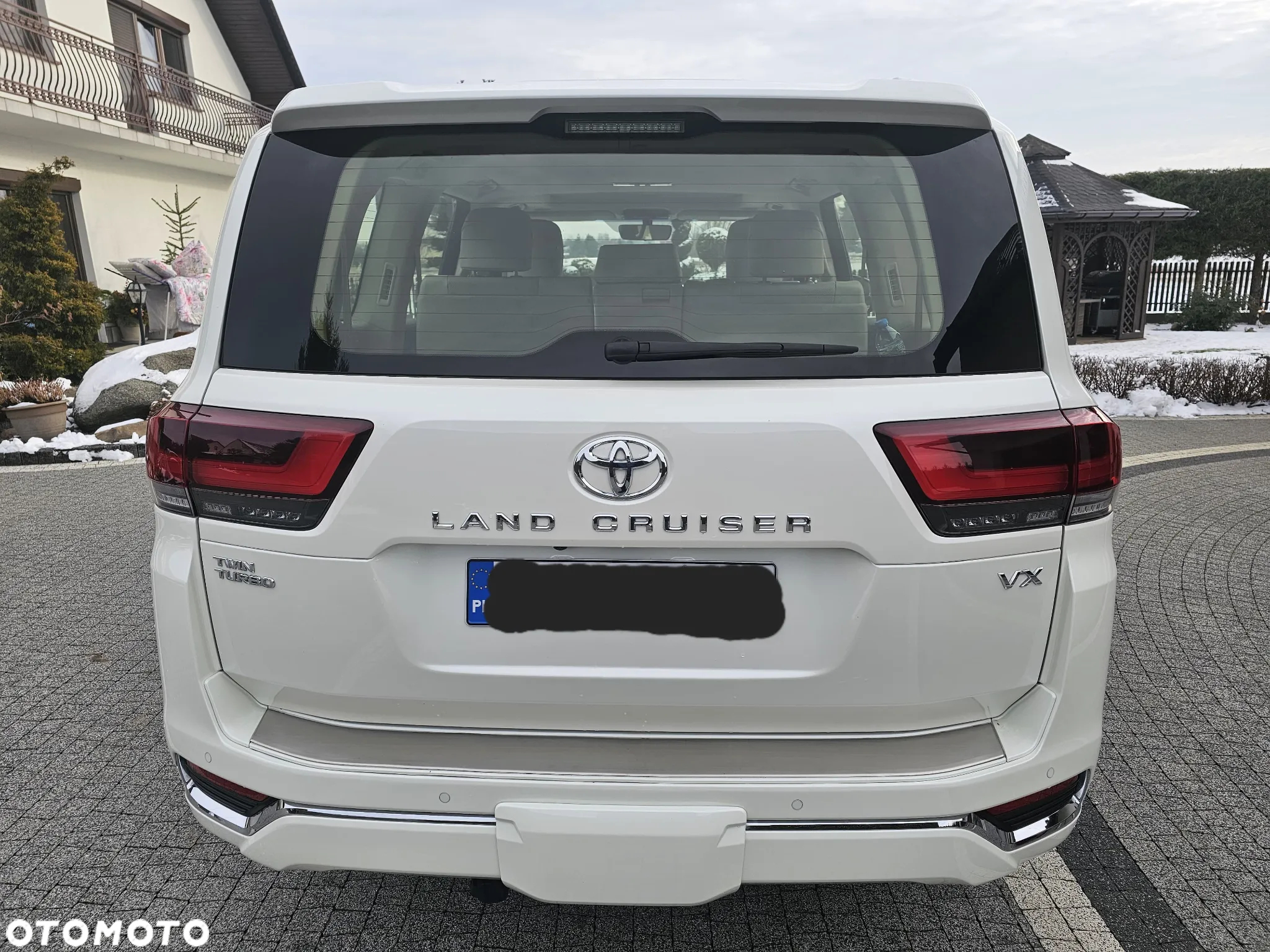 Toyota Land Cruiser - 11