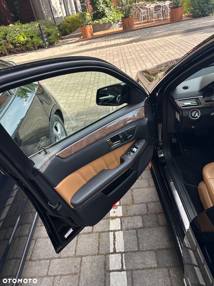 Mercedes-Benz Klasa E 500 BlueEFFICIENCY Avantgarde - 12