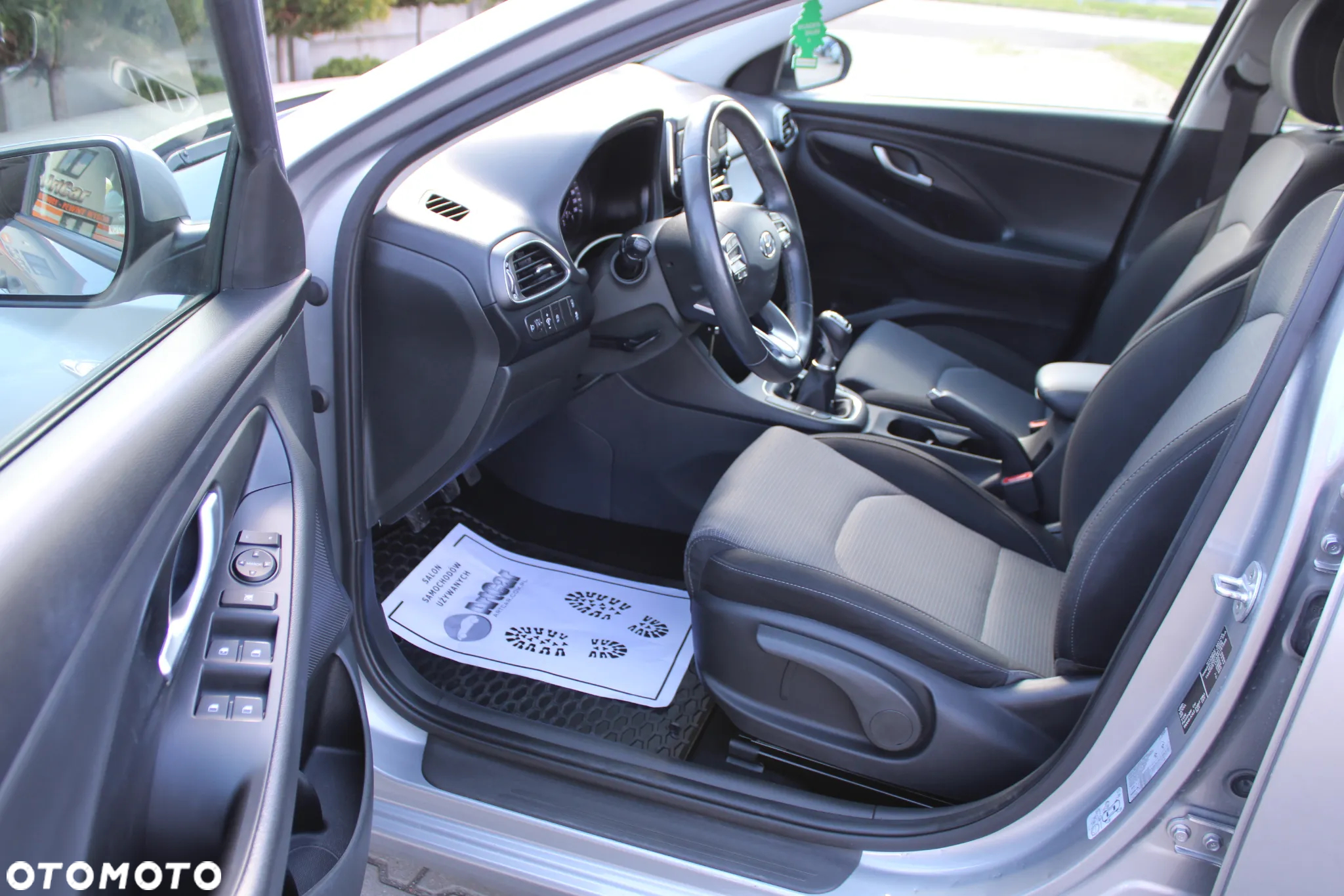 Hyundai i30 1.5 DPI Classic + - 21