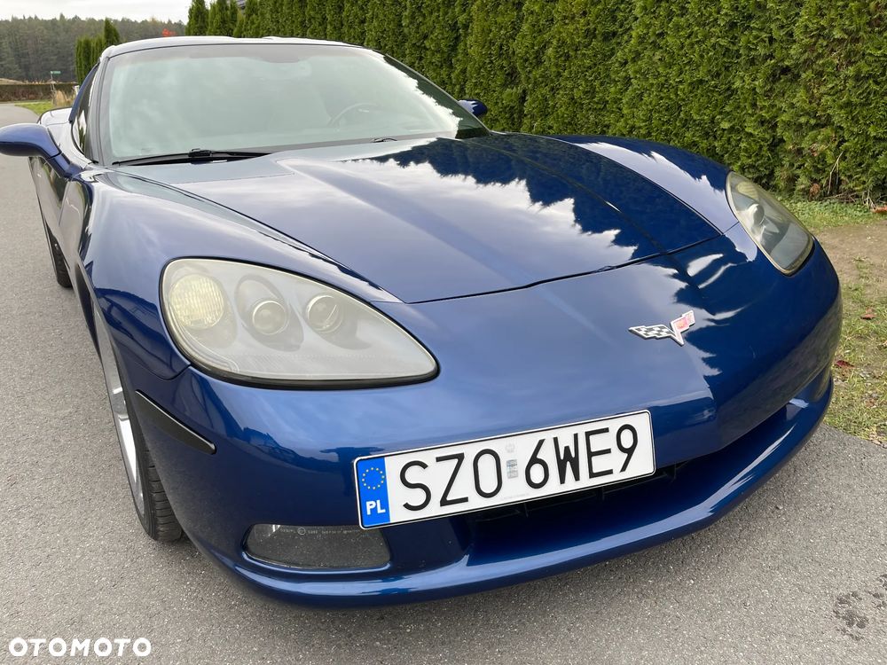 Chevrolet Corvette - 4