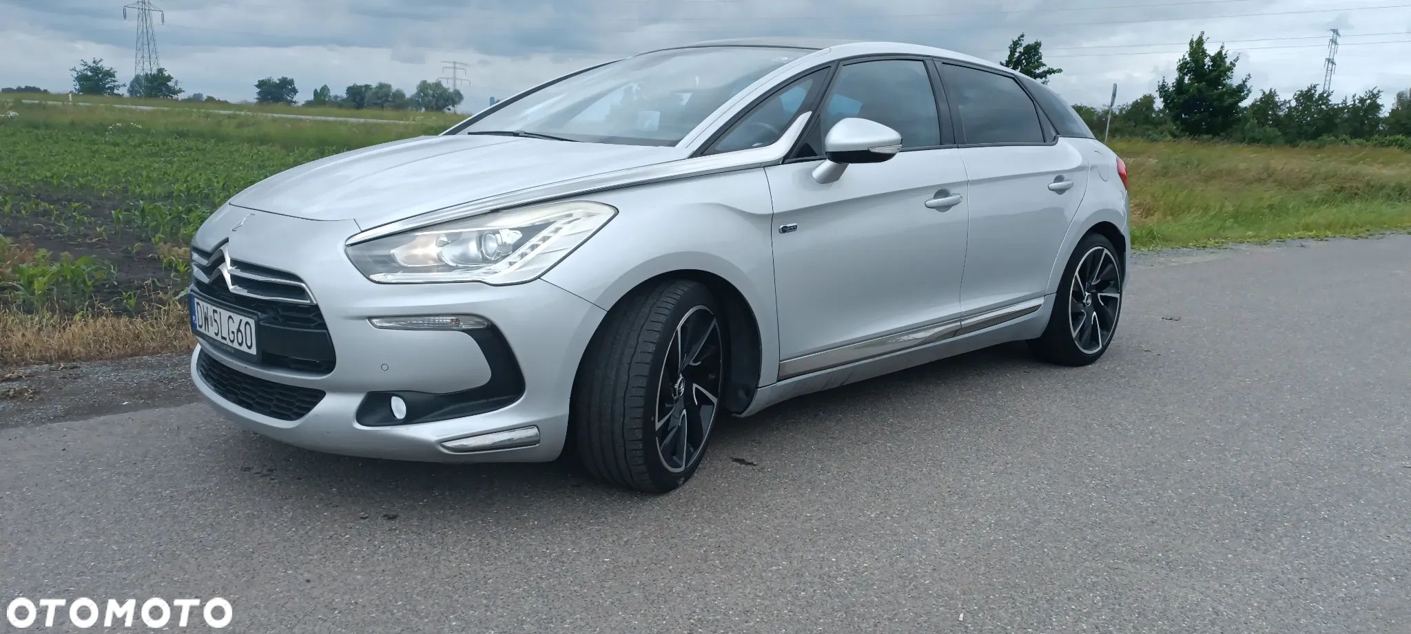 Citroën DS5 Hybrid4 Business Class - 1