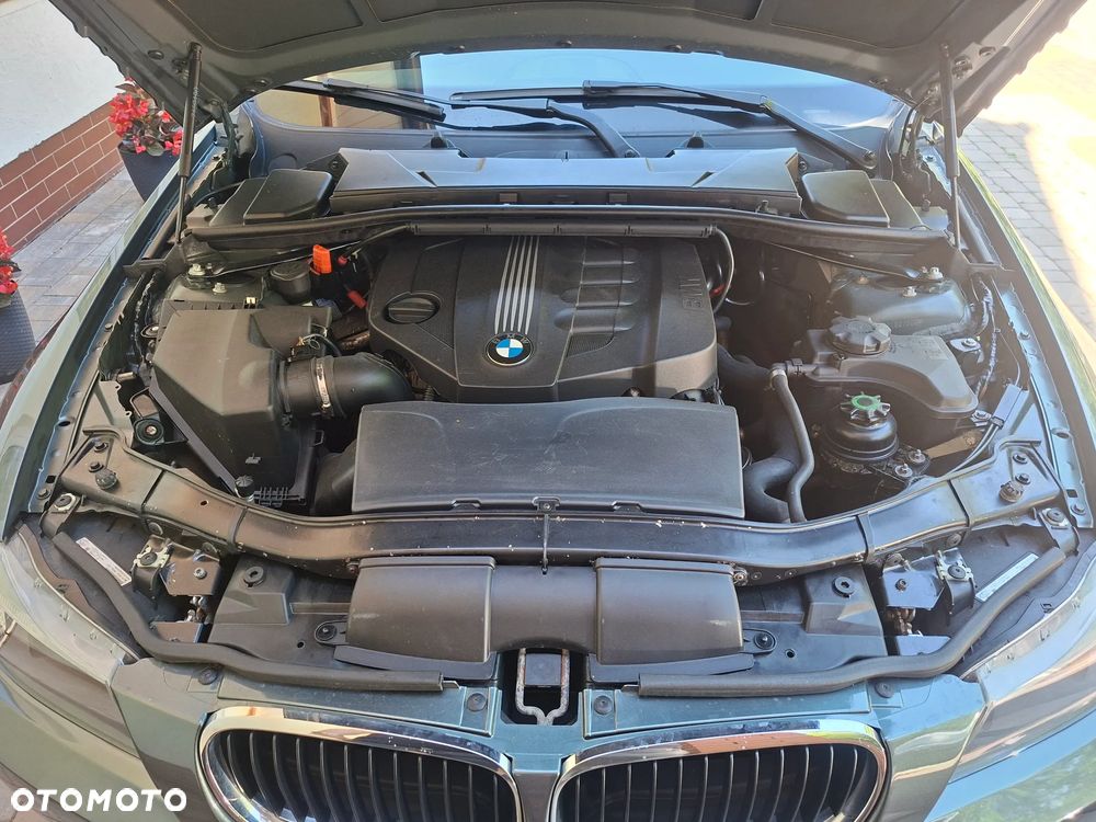 BMW Seria 3 320d DPF - 18