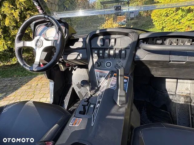 Can-Am Inny - 12