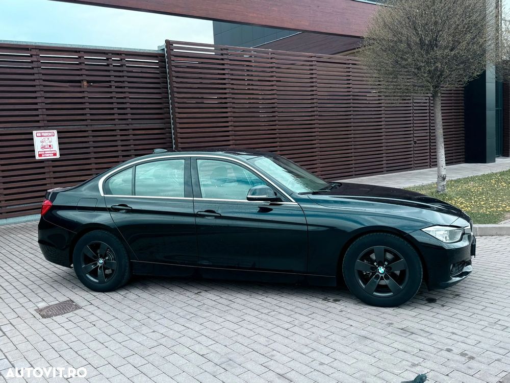 BMW Seria 3 320d - 5