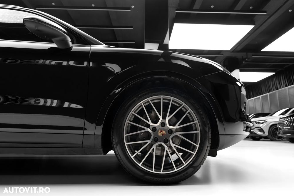 Porsche Cayenne - 5
