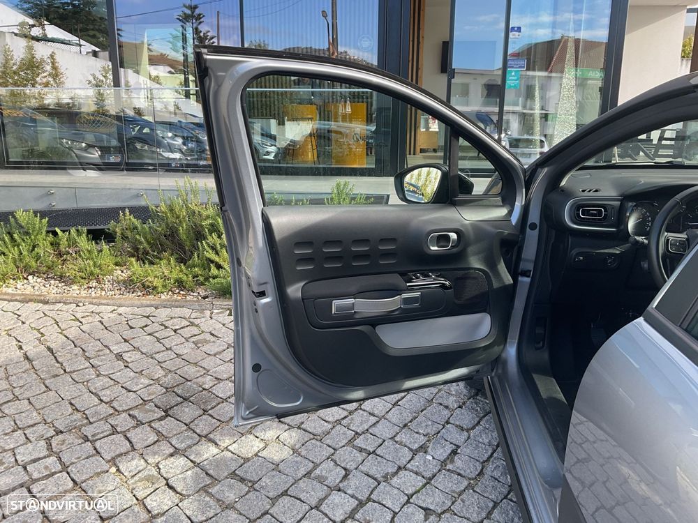 Citroën C3 1.2 PureTech Shine - 19