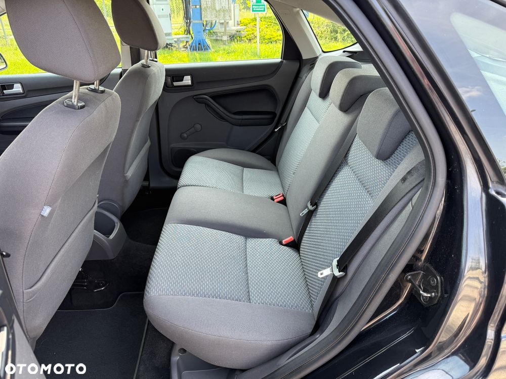 Ford Focus 1.6 TDCi Sport - 21