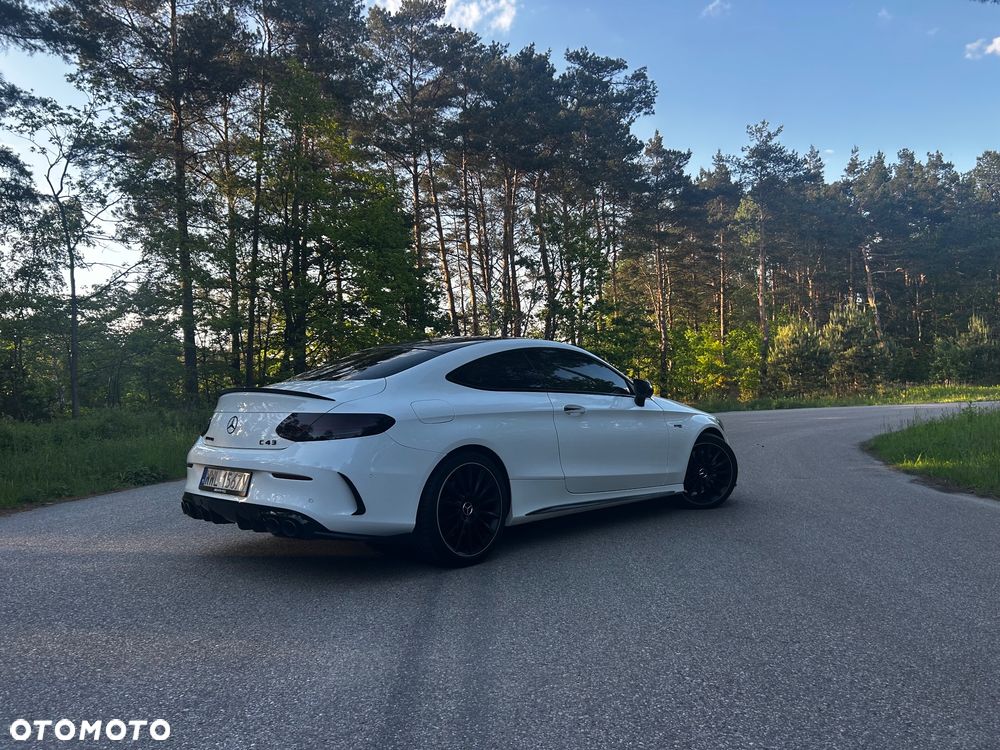 Mercedes-Benz Klasa C AMG 43 Coupe 4Matic 9G-TRONIC Night Edition - 16