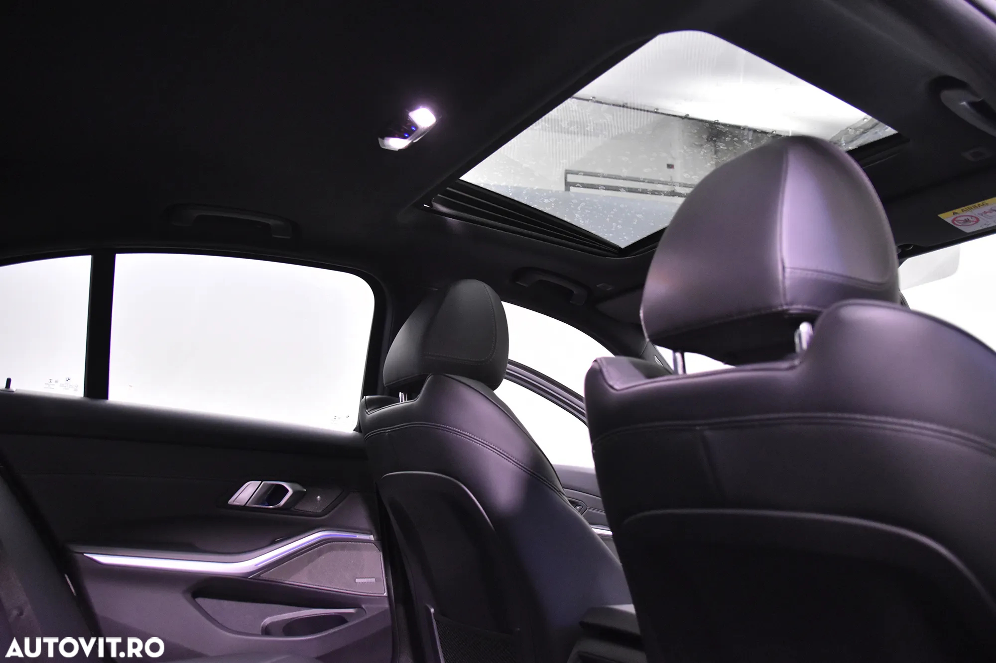 BMW Seria 3 320i AT - 23