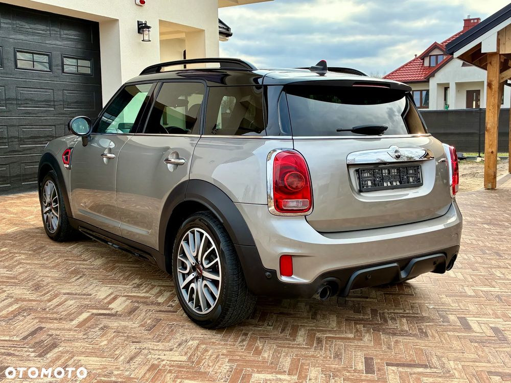 MINI John Cooper Works ALL4 sport - 9