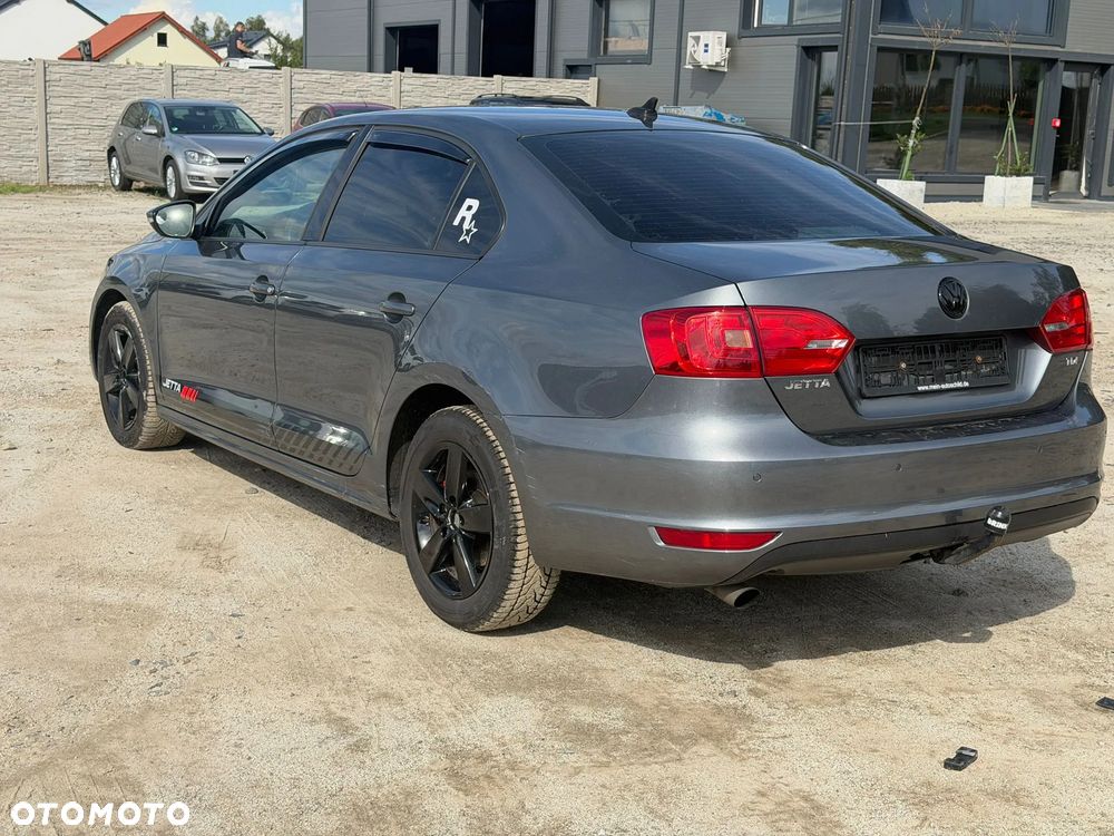 Volkswagen Jetta - 19