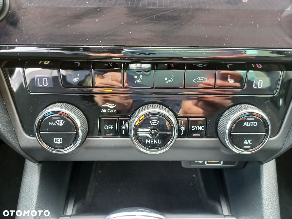 Skoda Octavia 2.0 TDI SCR Style DSG - 8