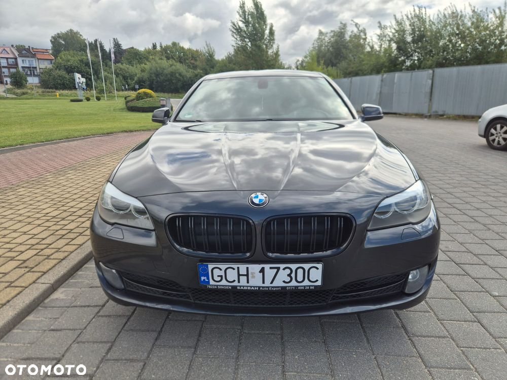 BMW Seria 5 525d - 2