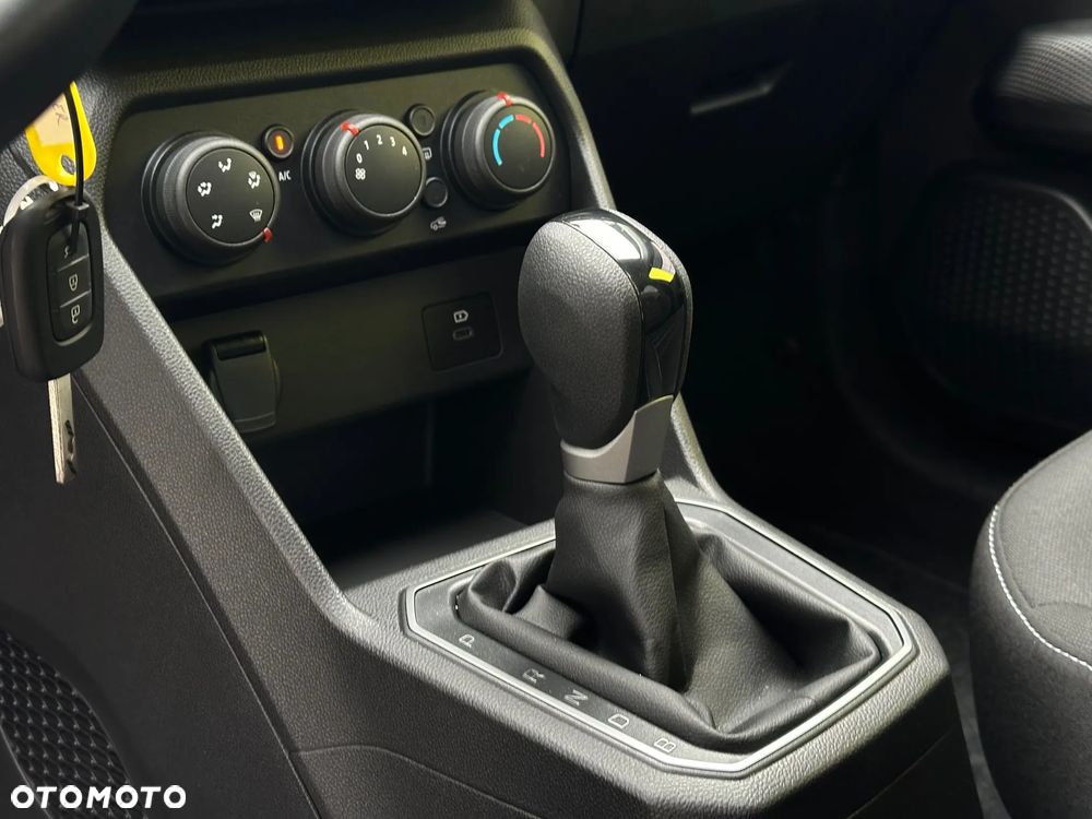 Dacia Jogger 1.6 Full Hybrid 140 Expression MMT - 11