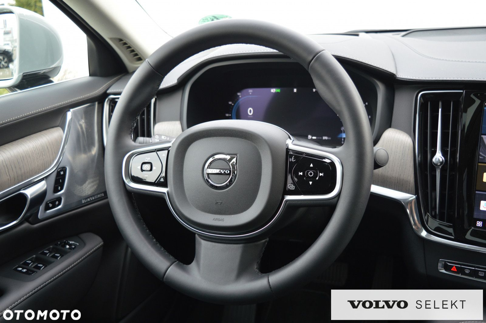 Volvo S90 - 12