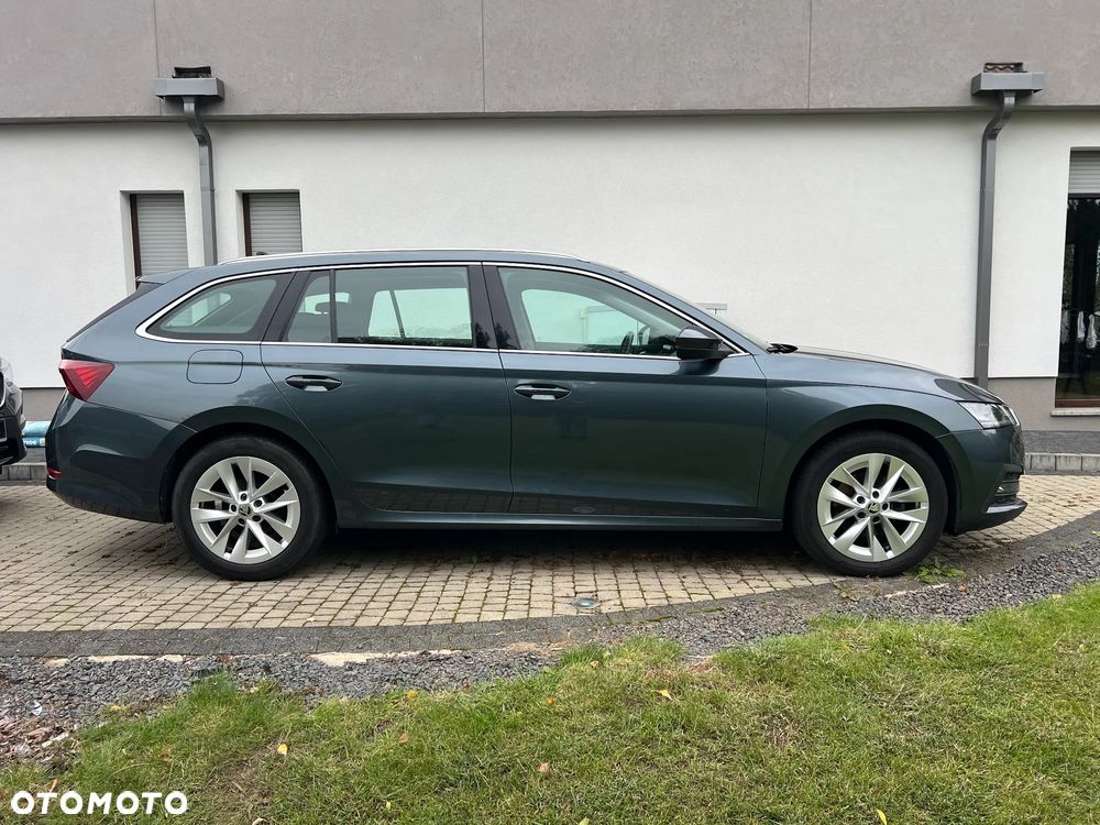 Skoda Octavia 2.0 TDI (Green tec) DSG Style - 4