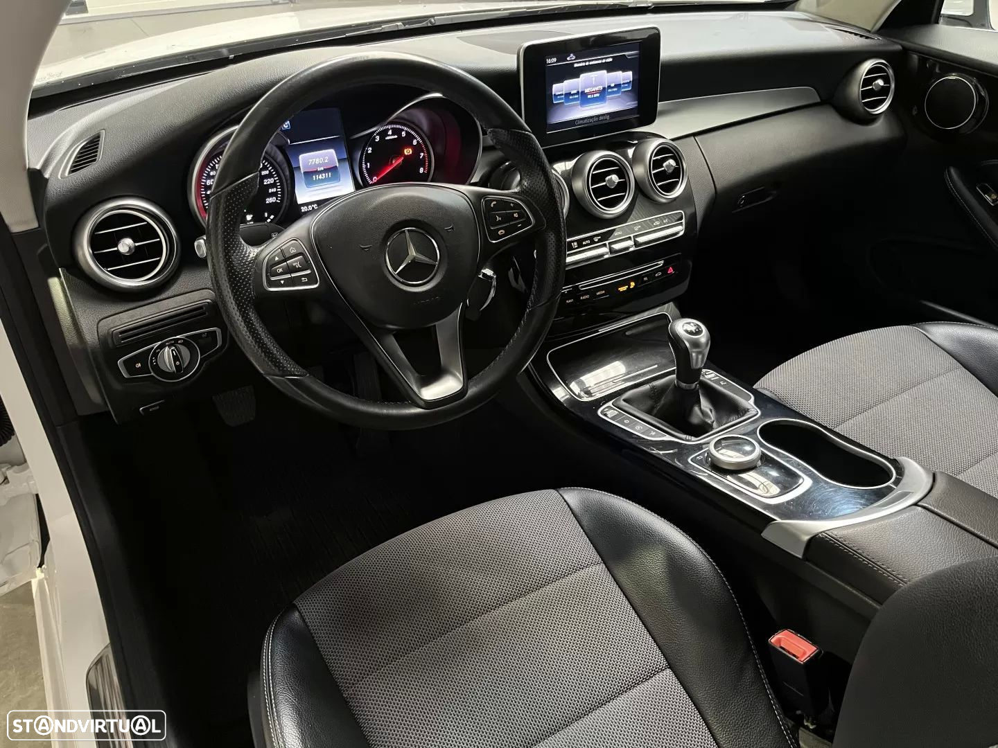 Mercedes-Benz C 180 Standard - 22