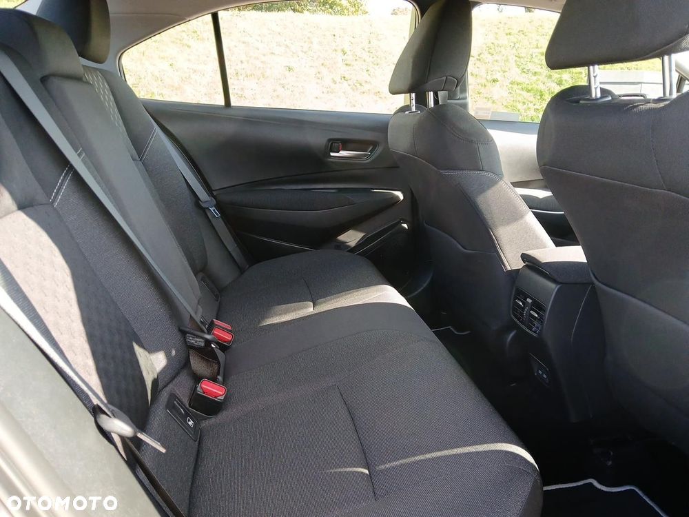Toyota Corolla 1.8 Hybrid Comfort - 11