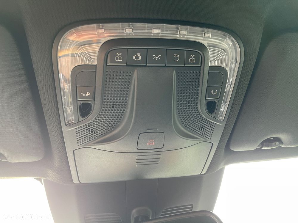 Mercedes-Benz Klasa V 300 d extralang 4Matic 9G-TRONIC Avantgarde Edition - 33